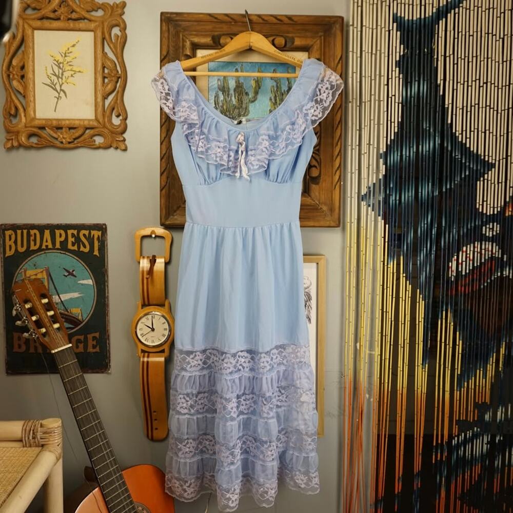 Vintage prairie style ruffle nylon rodeo nightgown